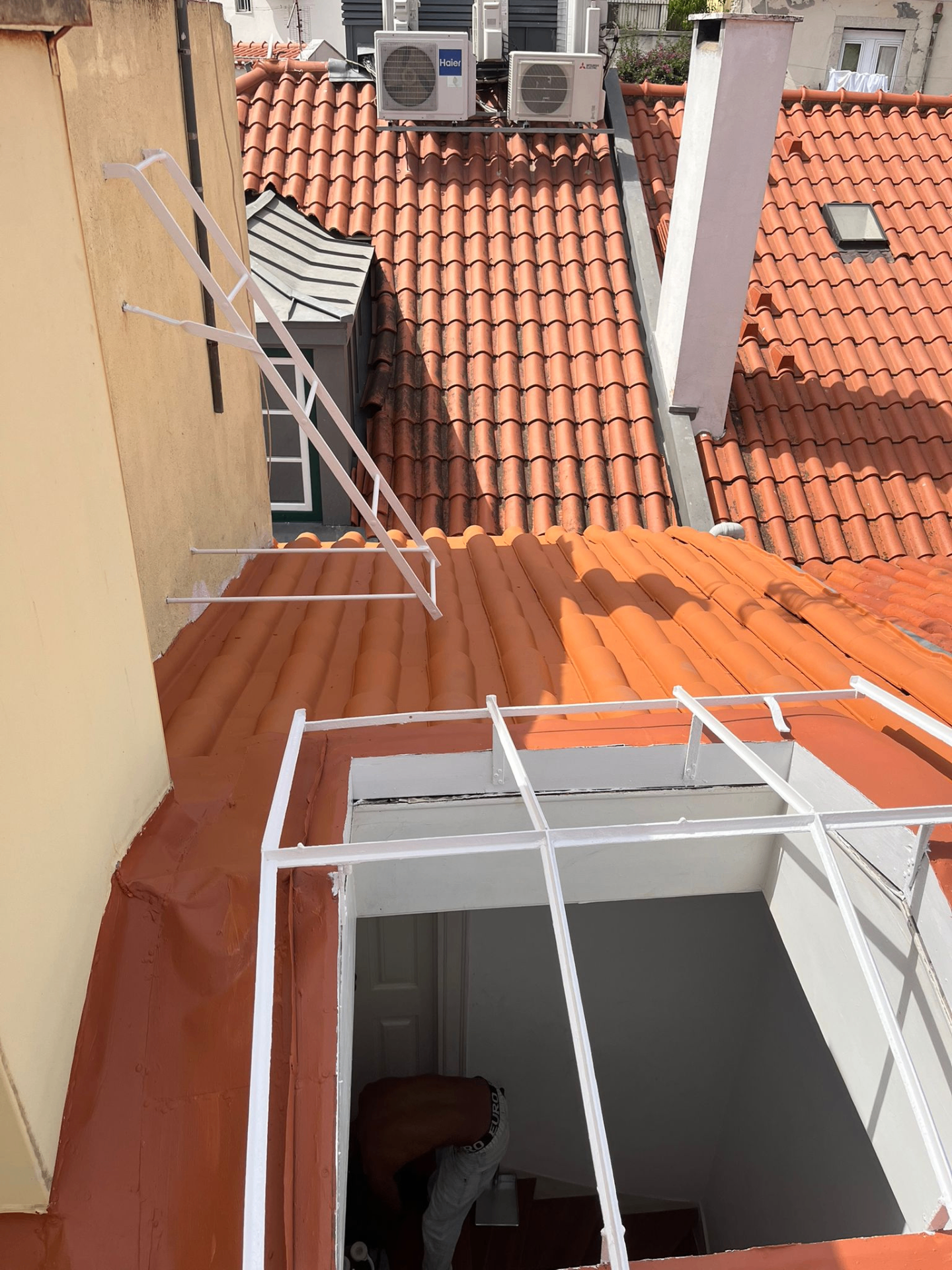 Depois — Clarabóia e cobertura impermeabilizada